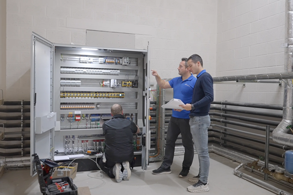 Hoch effizientes Heiz- und Energiekonzept für die neue 5.200 m² große Halle der Bäckerei Fonk